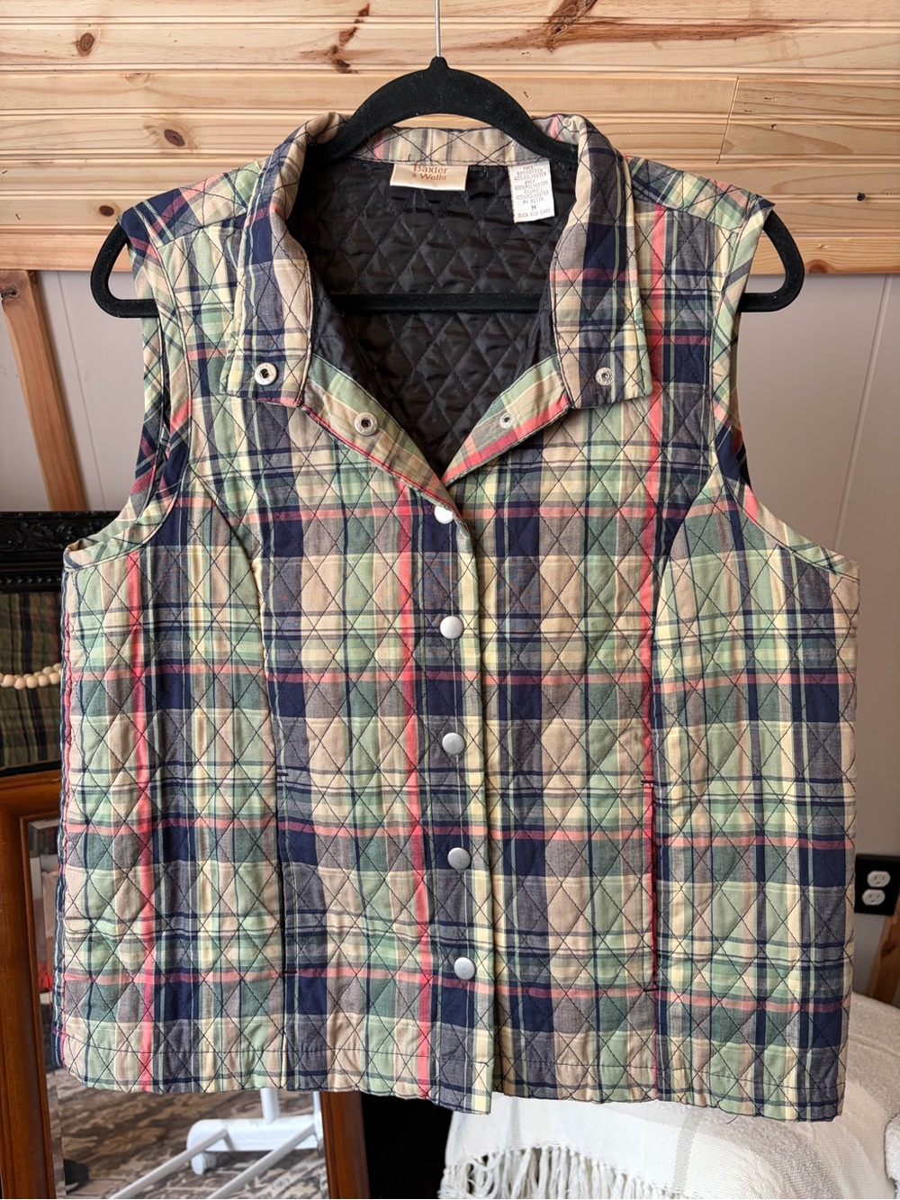 Women’s Vintage Baxter & Wells Quilted Plaid Sleeveless Vest - Beige, Navy & Red